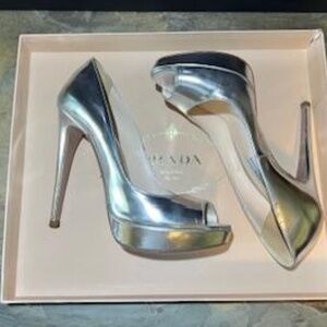 Prada Calzature Donna Size 35.5 Stiletto Heels Argento/Silver